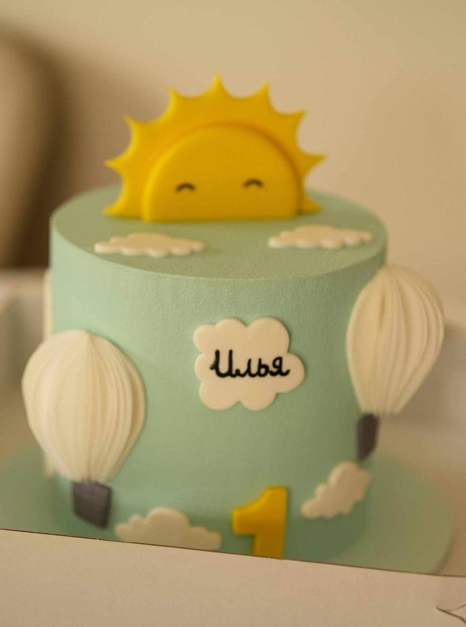 First Birtday Cake- Vanilla Moist Cake